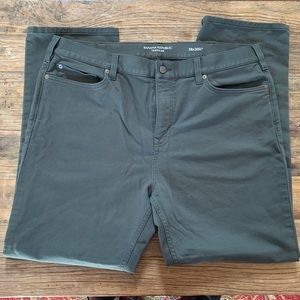 Banana Republic Traveler Stretch Fit Jeans